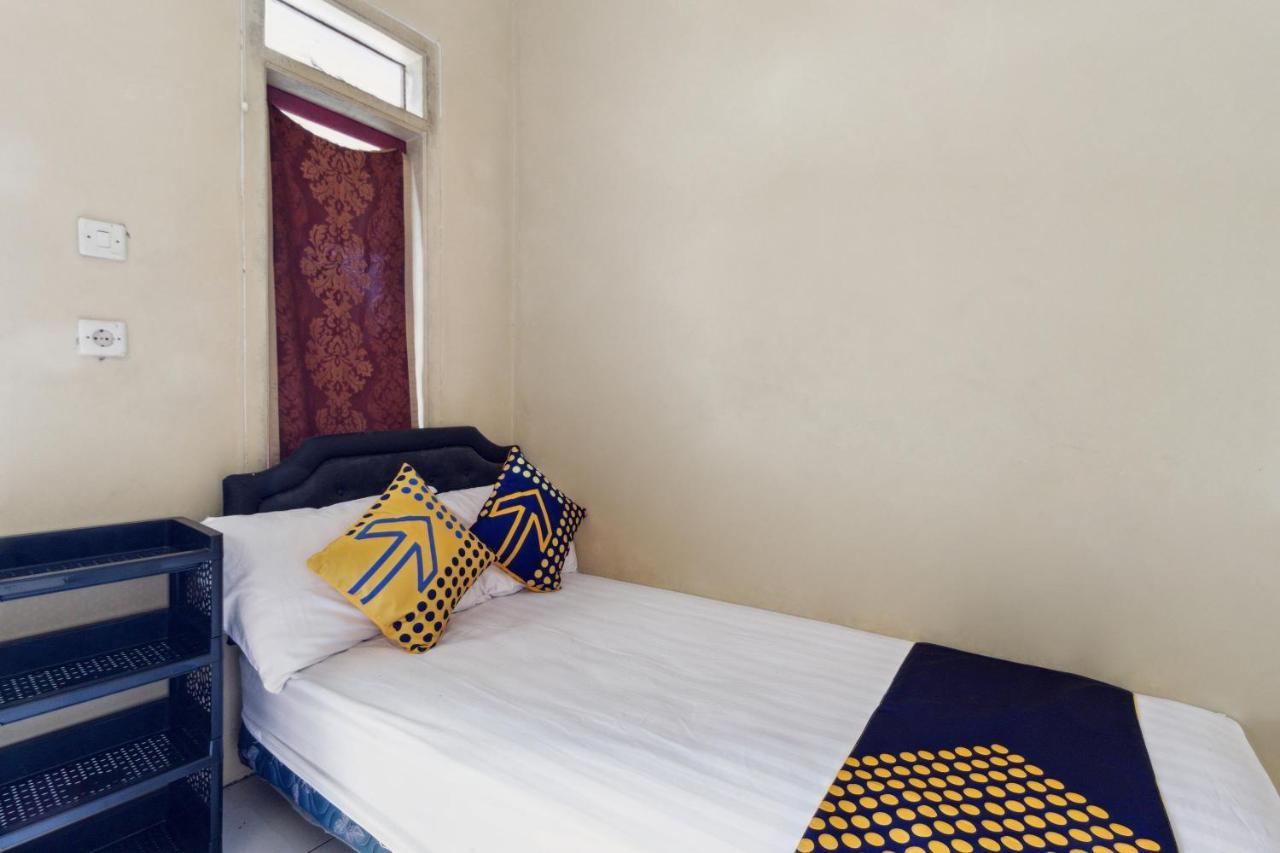 Hotel Spot On 92832 Al Mahira Syariah Majalengka Zewnętrze zdjęcie