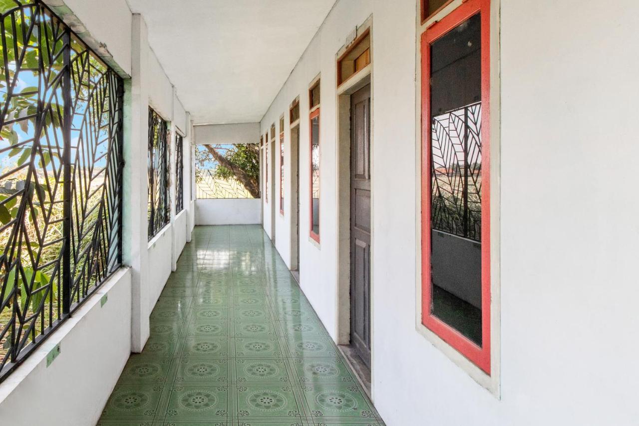 Hotel Spot On 92832 Al Mahira Syariah Majalengka Zewnętrze zdjęcie